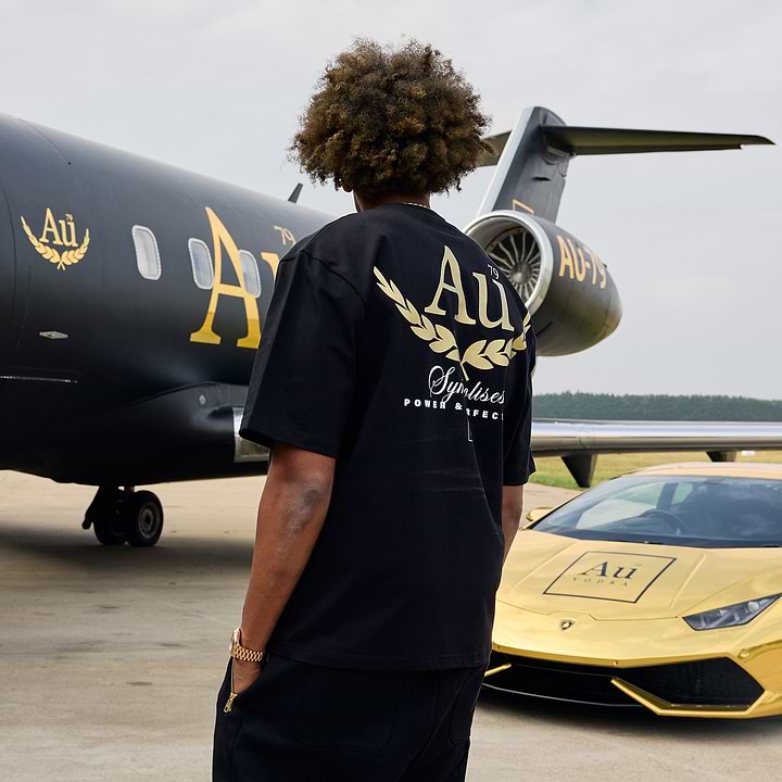 Au Signature T-Shirt -  Black