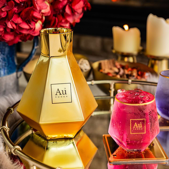 Au Vodka Gold Decanter 3