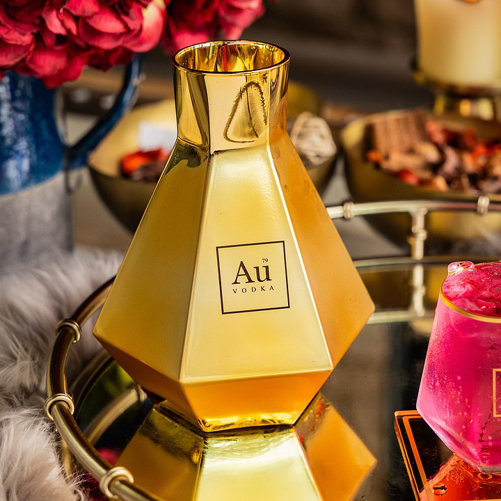 Au Vodka Gold Decanter 2