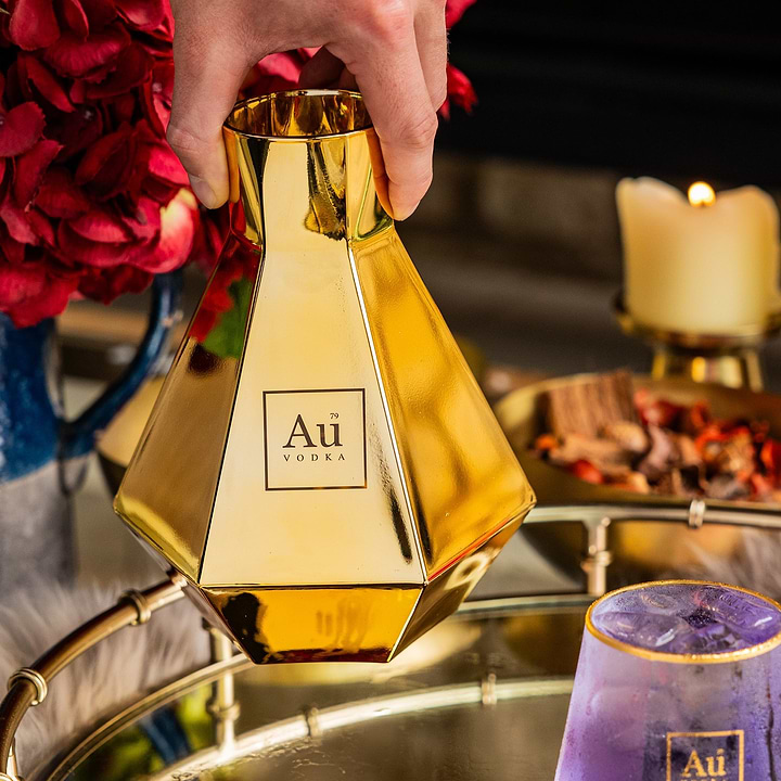 Au Vodka Gold Decanter 6 