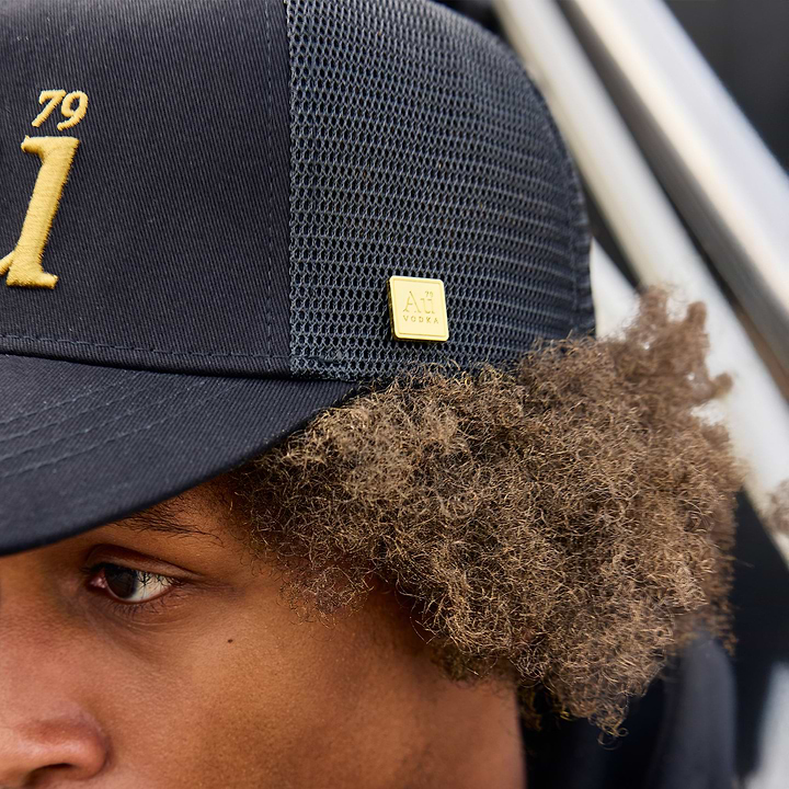Au Signature Cap - Black/Gold