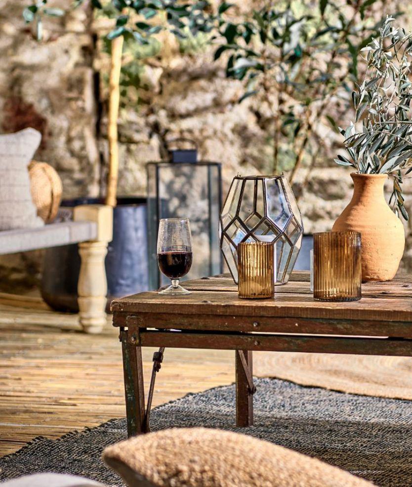 Create an Outdoor Entertaining Space