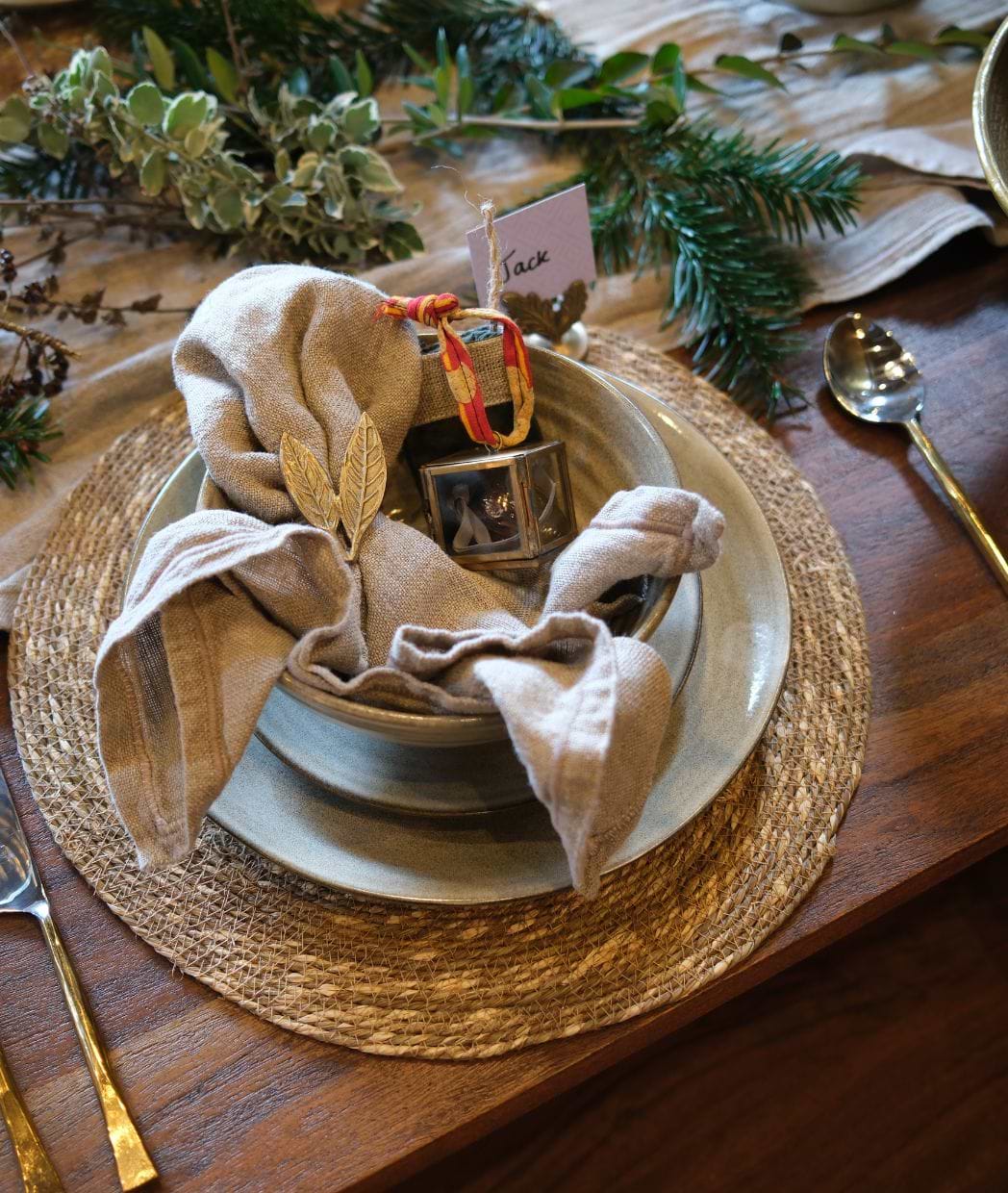 Create a Christmas Table to Remember: A Festive Styling Guide with Claire