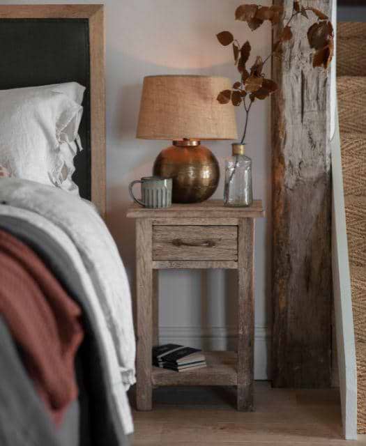 Expert Tips for Choosing the Perfect Bedside Table-nkuku