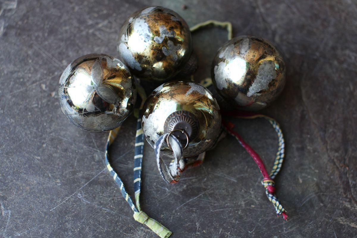 Antique Gold Baubles (Set of 4)-CHRISTMAS DECORATIONS-Nkuku
