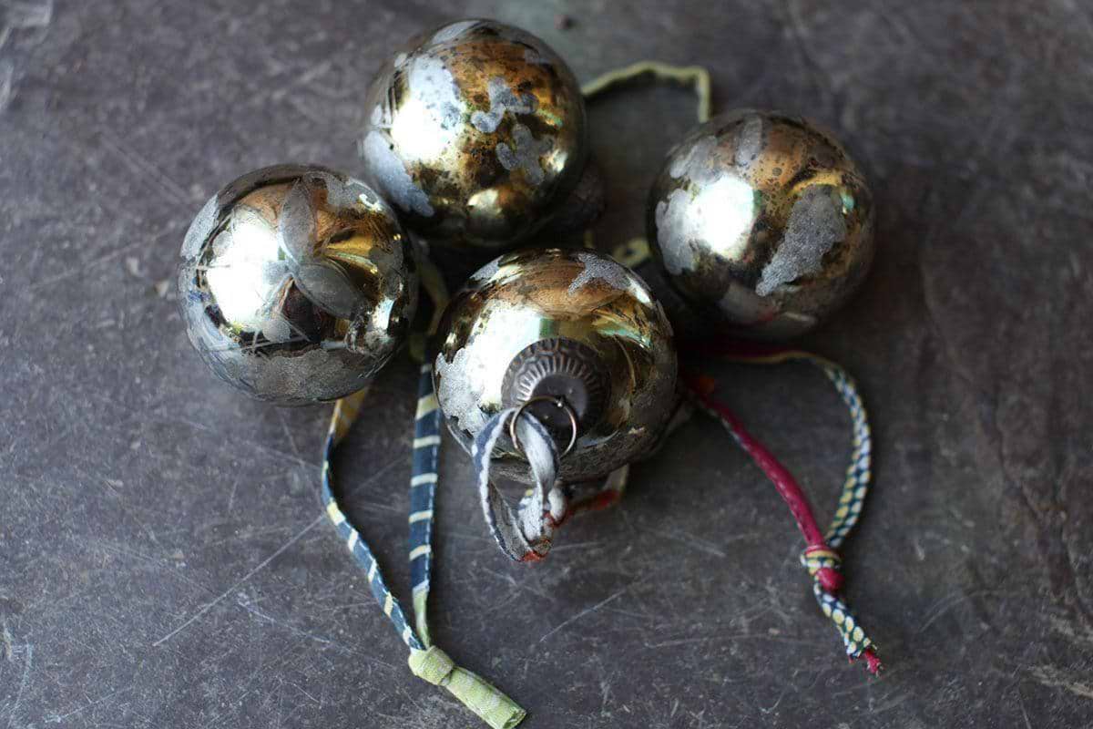 Antique Gold Baubles (Set of 4)