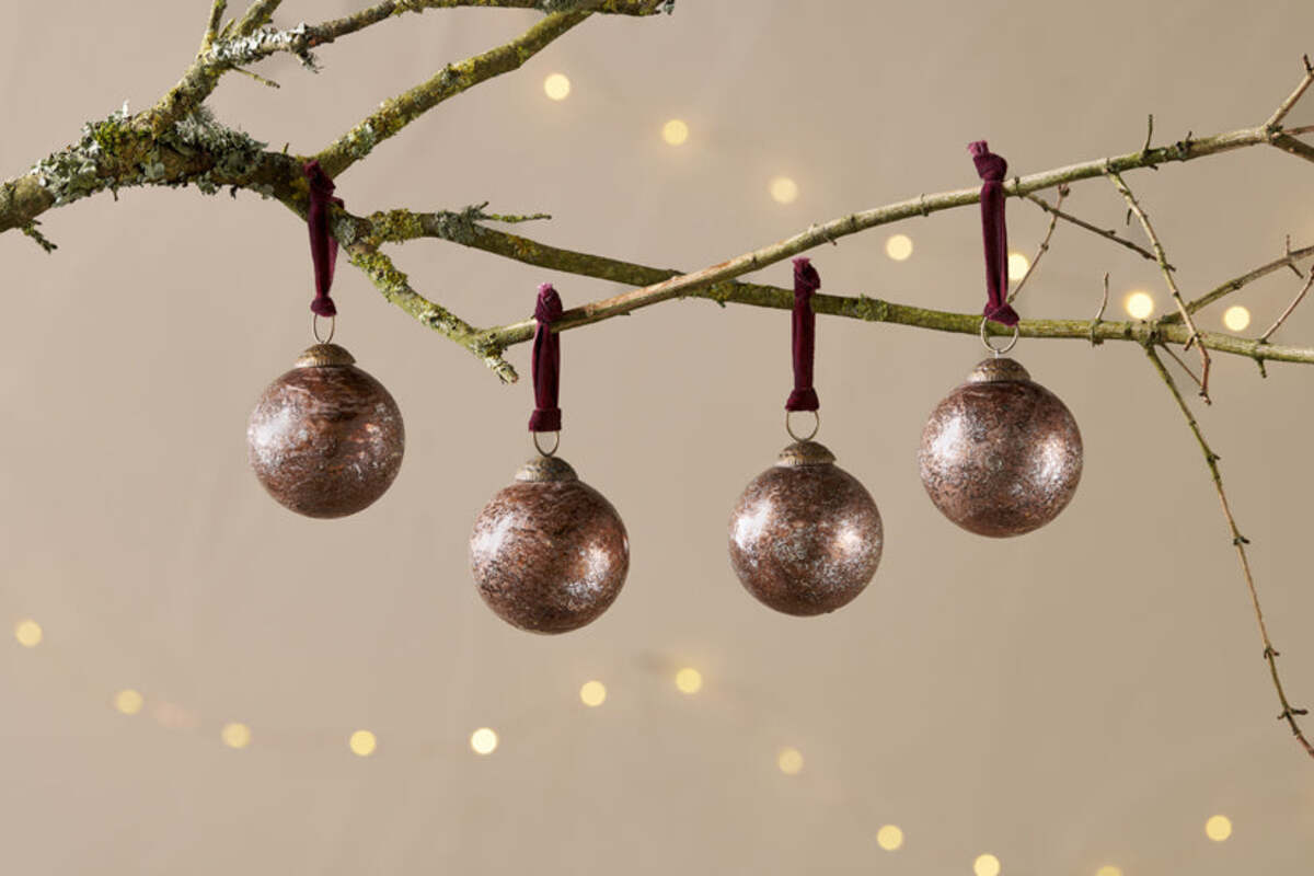 Darya Baubles - Antique Burgundy - (Set of 4)-CHRISTMAS DECORATIONS-Nkuku