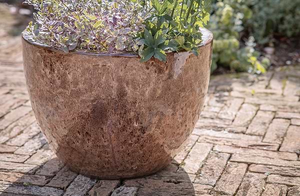 Dunai Terracotta Planter - Brown