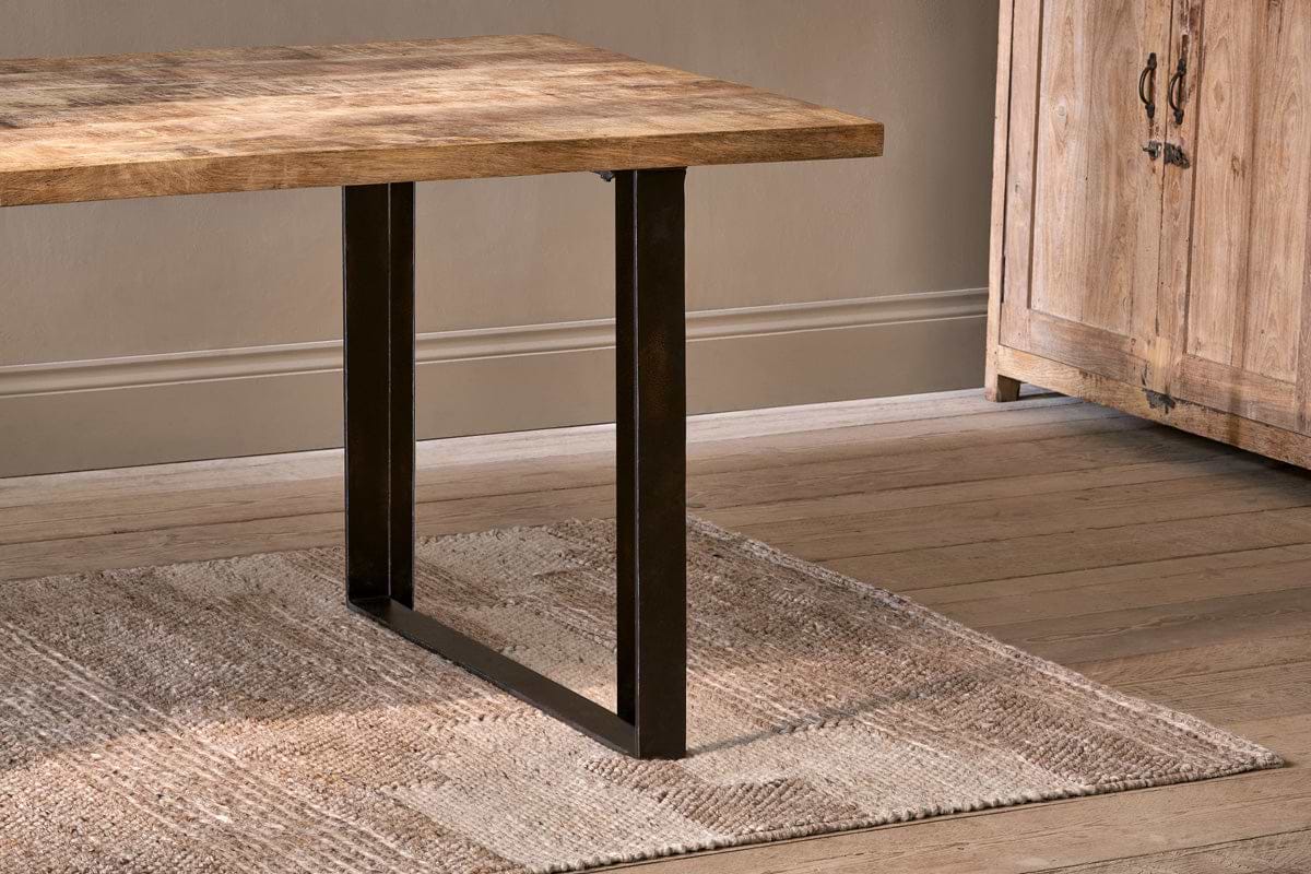Fia Dining Table