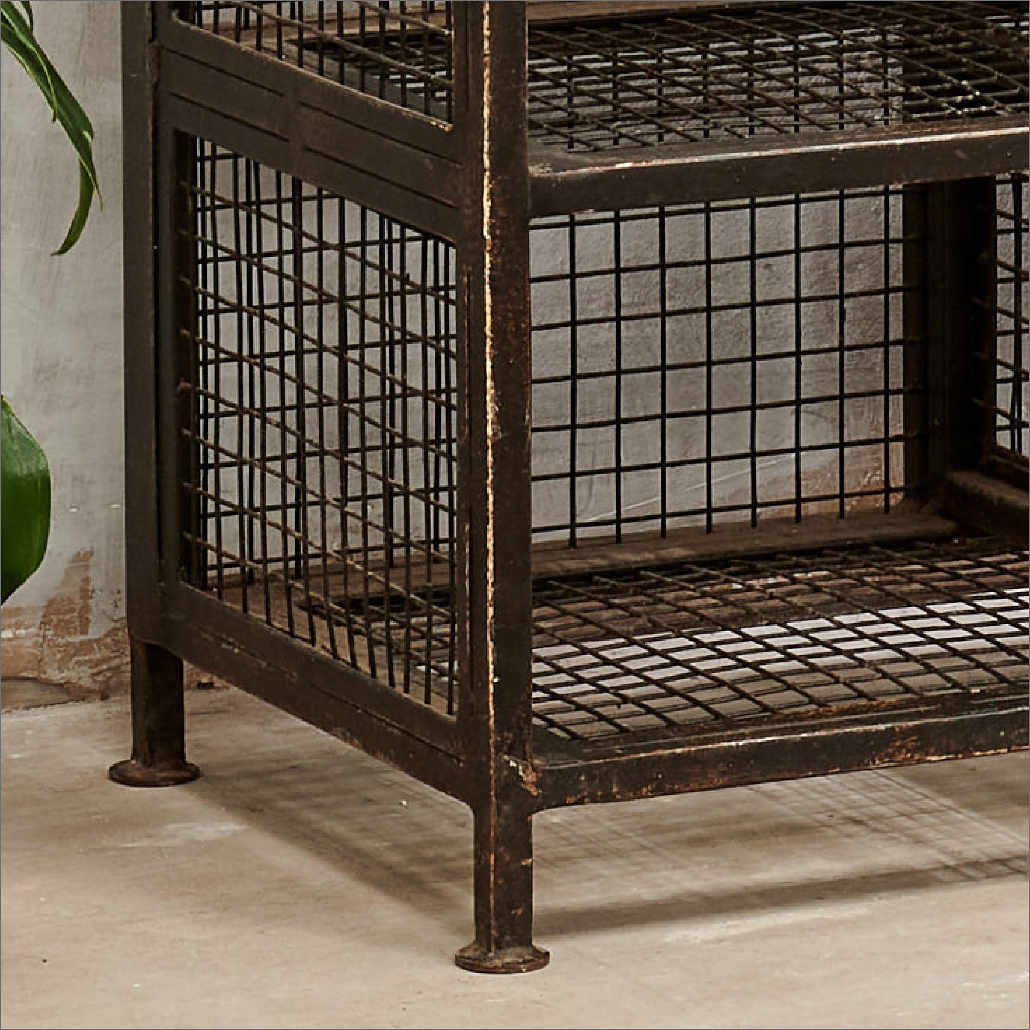 Hasa Industrial Storage Bench – Nkuku