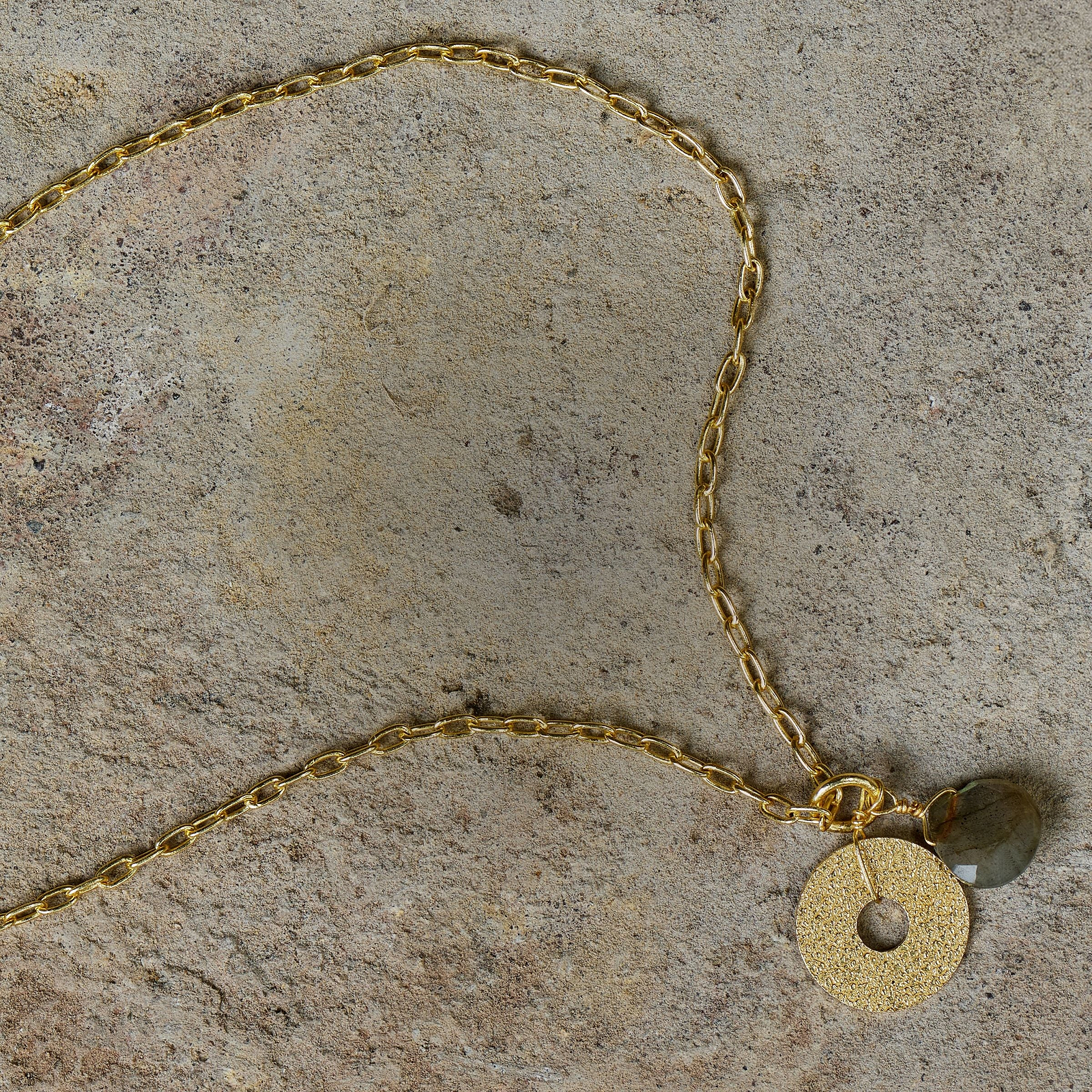 How_to_Clean_Gold_Jewellery_Mob-Nkuku