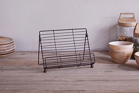 Inkollu Wire Bookstand - Aged Brass
