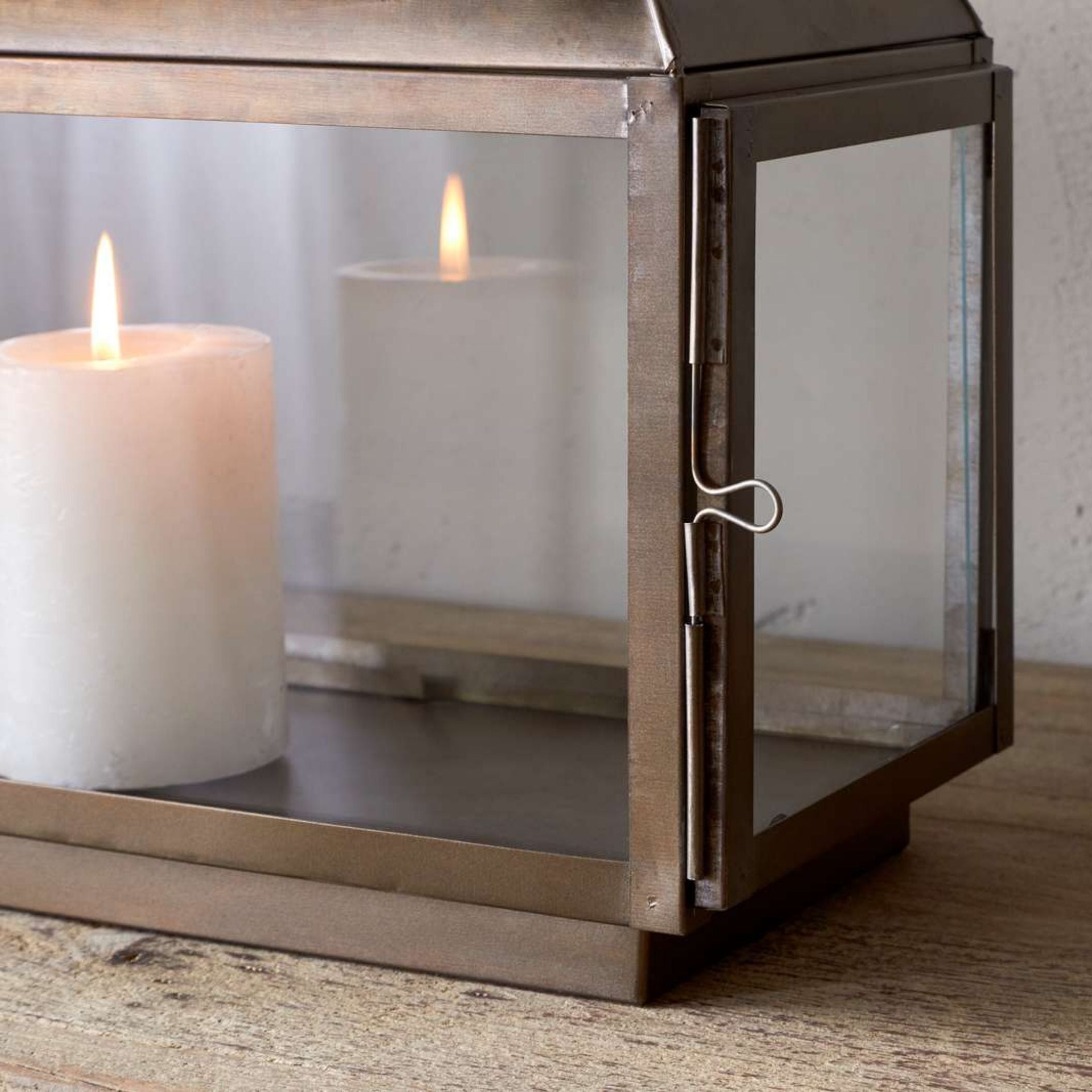 Kiwanda Wide Lantern - Antique Brass-nkuku – Nkuku