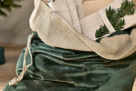 Karru Cotton Velvet Sack - Forest Green-CHRISTMAS DECORATIONS-Nkuku