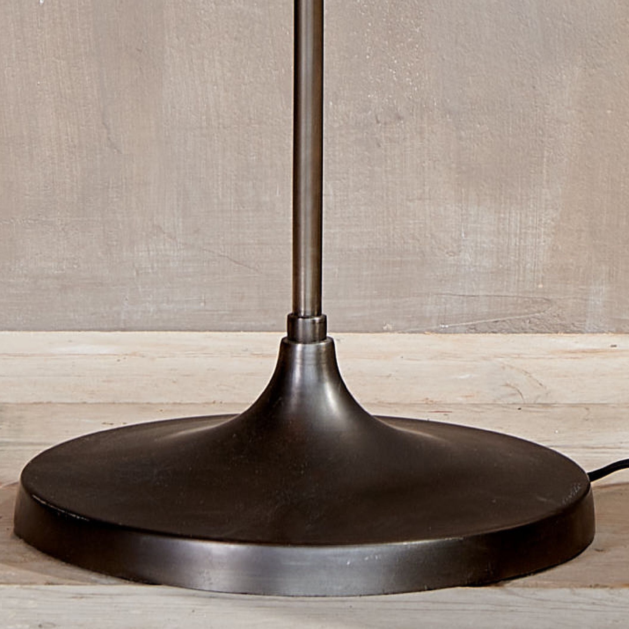 Muturi Floor Lamp - Aged Bronze – Nkuku