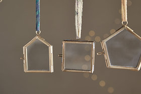 Tiny Kiko Frame Decorations - Aged Antique - (Set of 4)-CHRISTMAS DECORATIONS-Nkuku