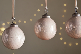 Kecci Baubles - Antique Pink - (Set of 4)-CHRISTMAS DECORATIONS-Nkuku