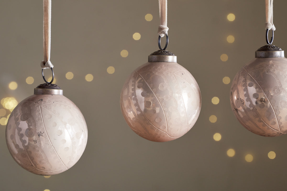 Kecci Baubles - Antique Pink - (Set of 4)-CHRISTMAS DECORATIONS-Nkuku