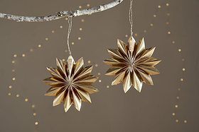 Amata Brass Star Baubles - Antique Brass - (Set of 2)-CHRISTMAS DECORATIONS-Nkuku