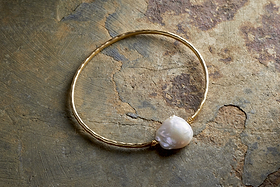Parahu Pearl Bracelet - White-GIFTING-Nkuku