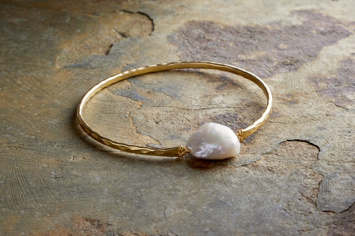 Parahu Pearl Bracelet - White-GIFTING-Nkuku