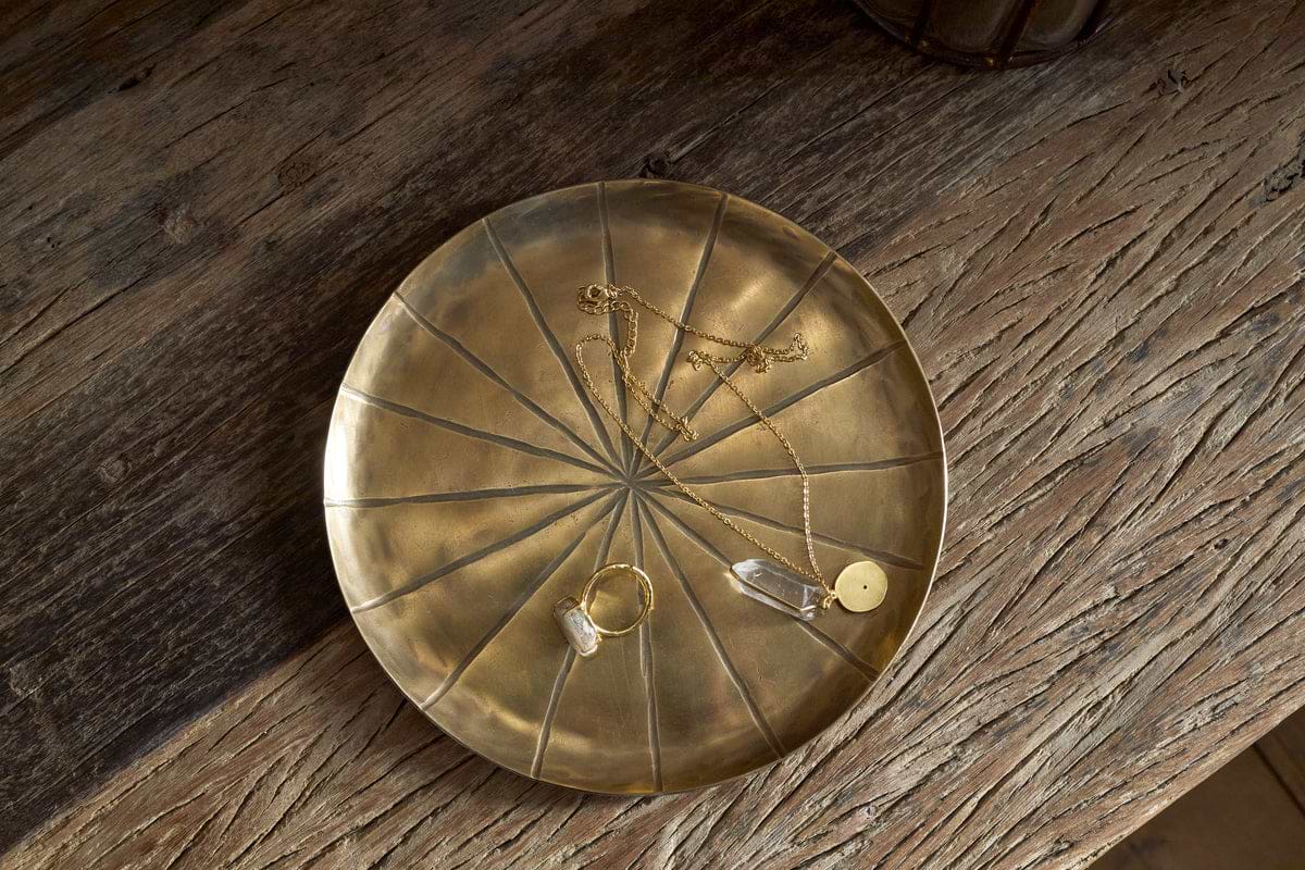 Amai Etched Round Tray - Brass-DECORATIVE ACCESSORIES-Nkuku