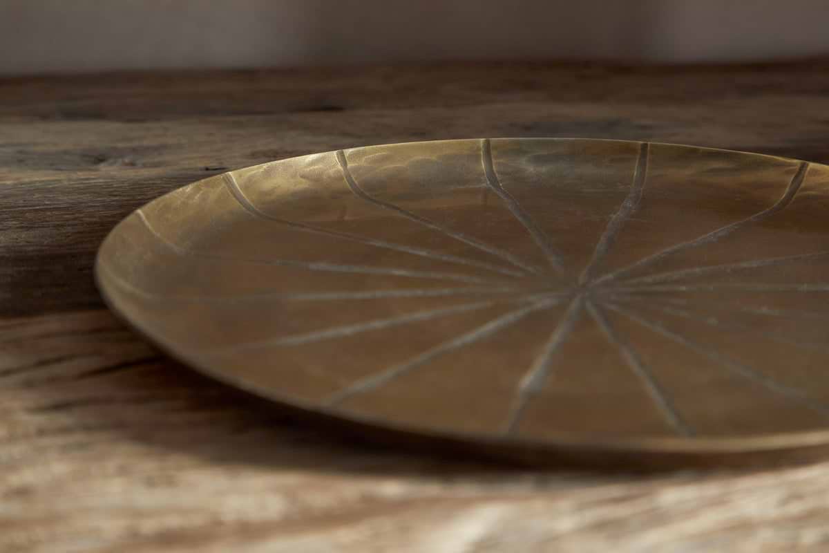 Amai Etched Round Tray - Brass-DECORATIVE ACCESSORIES-Nkuku