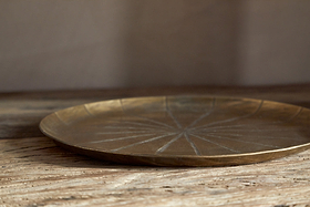 Amai Etched Round Tray - Brass-DECORATIVE ACCESSORIES-Nkuku