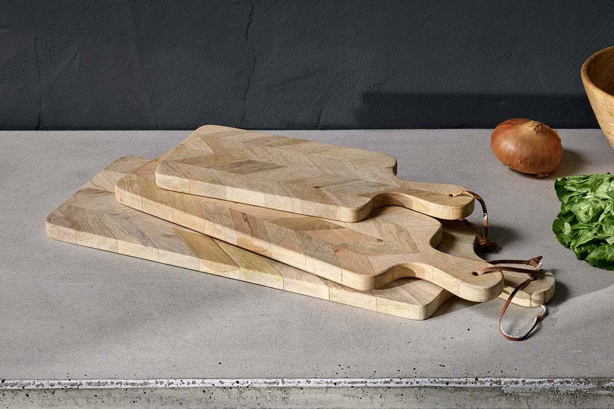 Nalbari Chopping Board - Natural-SERVEWARE-Nkuku