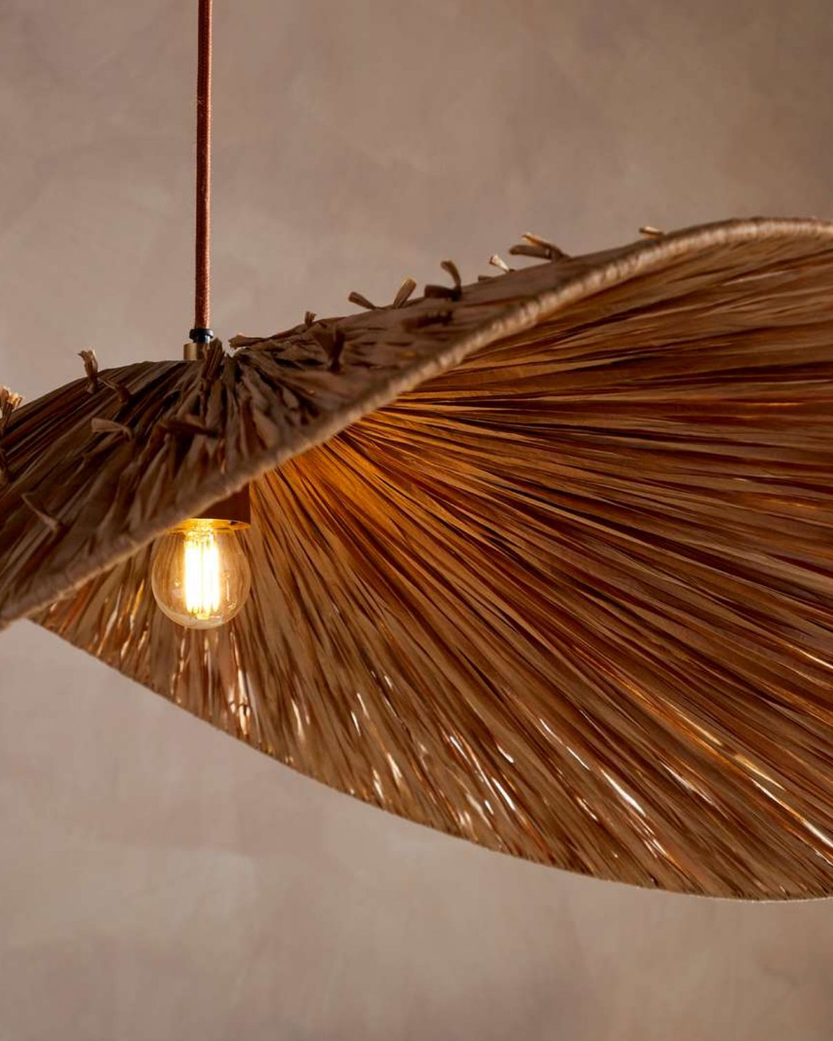 Pendant_Lights_SubCat_74382e3c-2c0e-422c-8e33-3bfbc32112ab-Nkuku
