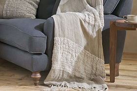 Puli Recycled Linen Throw - Natural