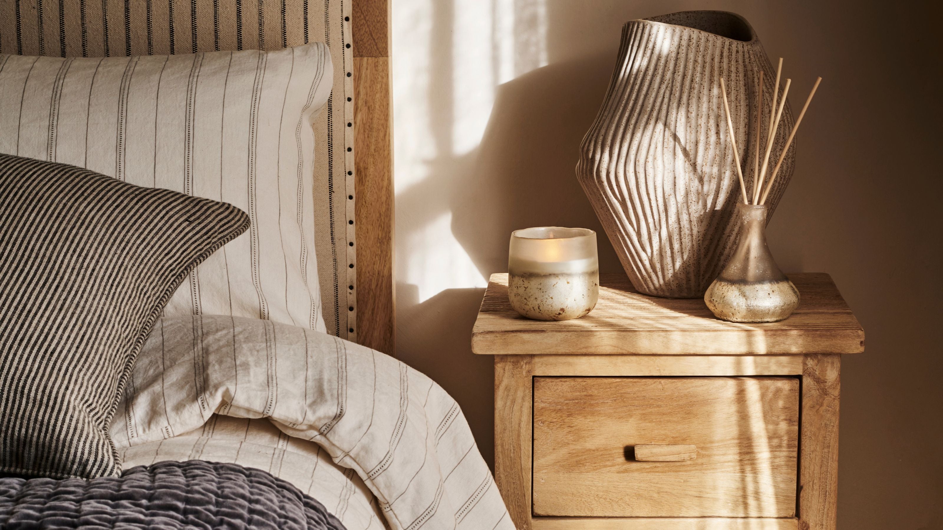 Sanja-Stripe-Bedroom-Desktop-Nkuku