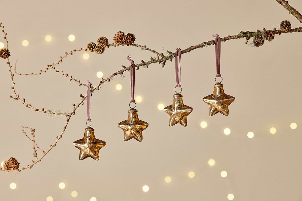 Sardi Star Baubles - Gold (Set of 4)-CHRISTMAS DECORATIONS-Nkuku