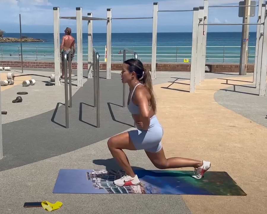 15 Min Full Body Workout with Claudia Klein - Chief Nutrition