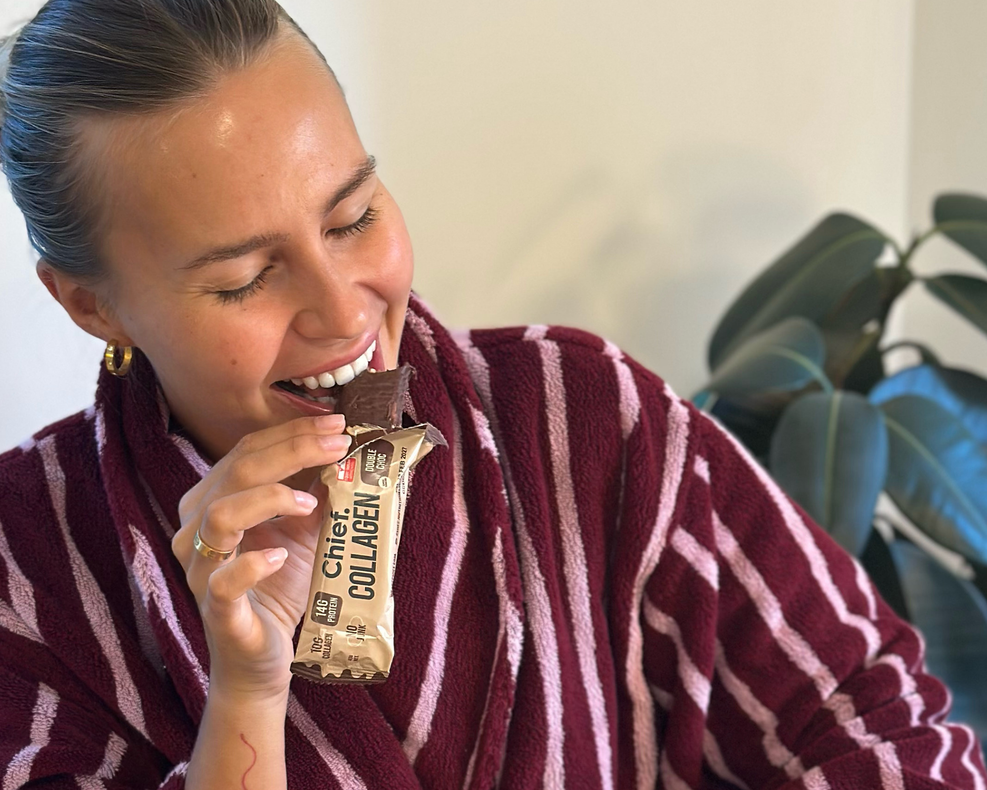 Late-Night Snacking: 4 Ways To Break The Cycle