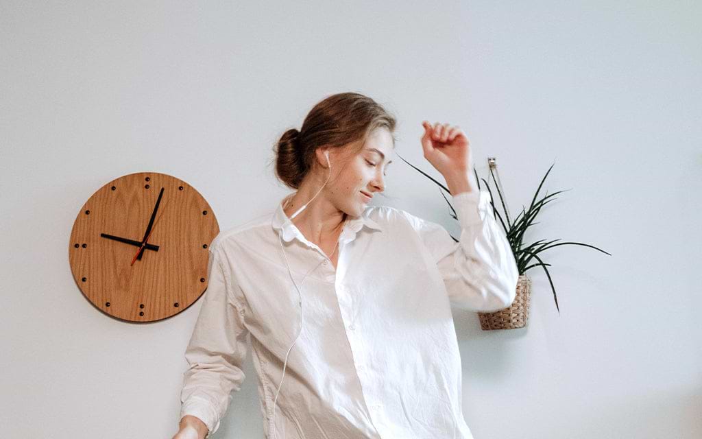 Girl listen to music