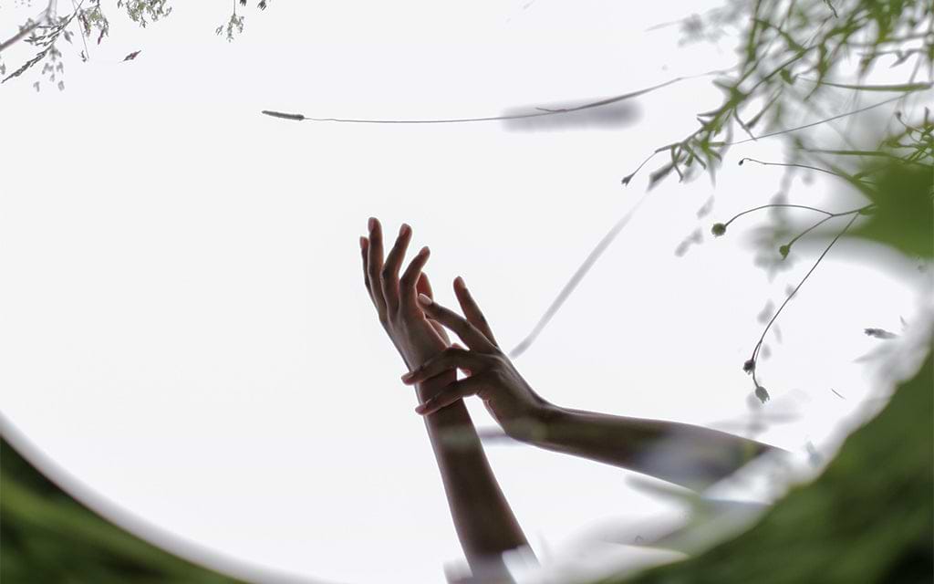 Hands