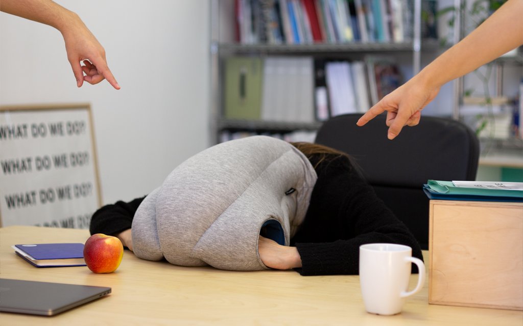 Original desk pillow - Ostrichpillow Magazine