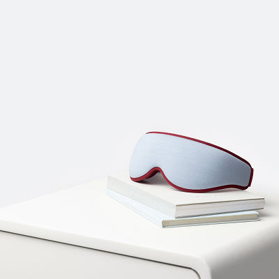 The pressure-free blackout sleep mask.