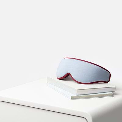The pressure-free blackout sleep mask.