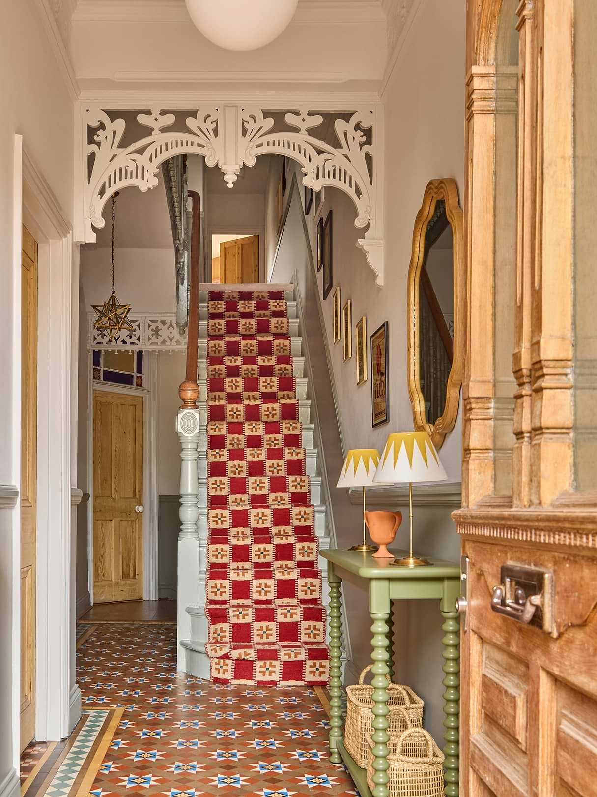 Laura Stephens interior design scheme mixing jewel-toned colours with a lacquer accessory