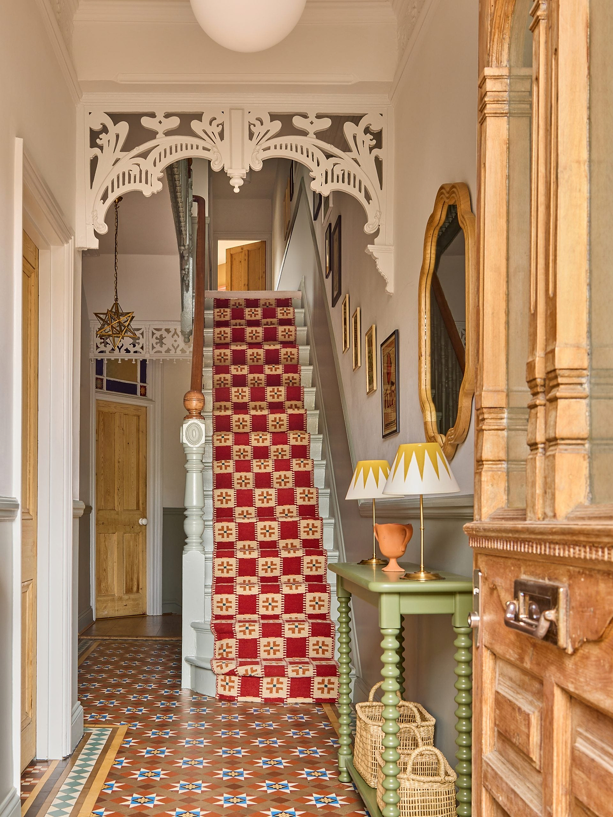 Laura Stephens interior design scheme mixing jewel-toned colours with a lacquer accessory