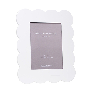 White Scalloped Lacquer Photo Frame