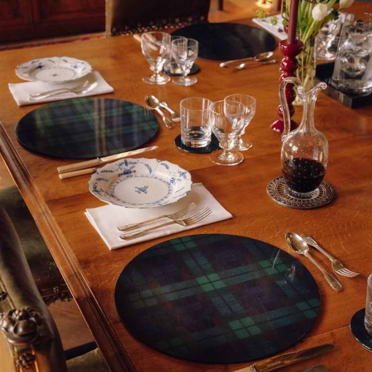 Placemats tat-Tartan tal-Iswed Watch- Sett ta' 4