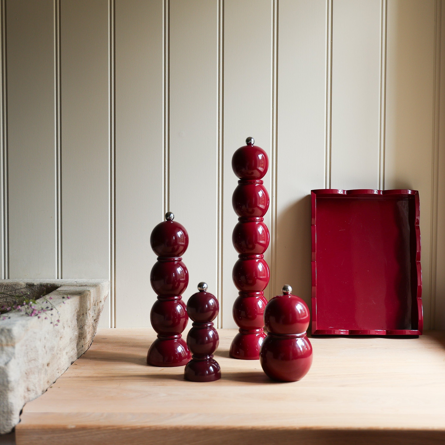 Cherry Small Lacquered Scalloped Tray
