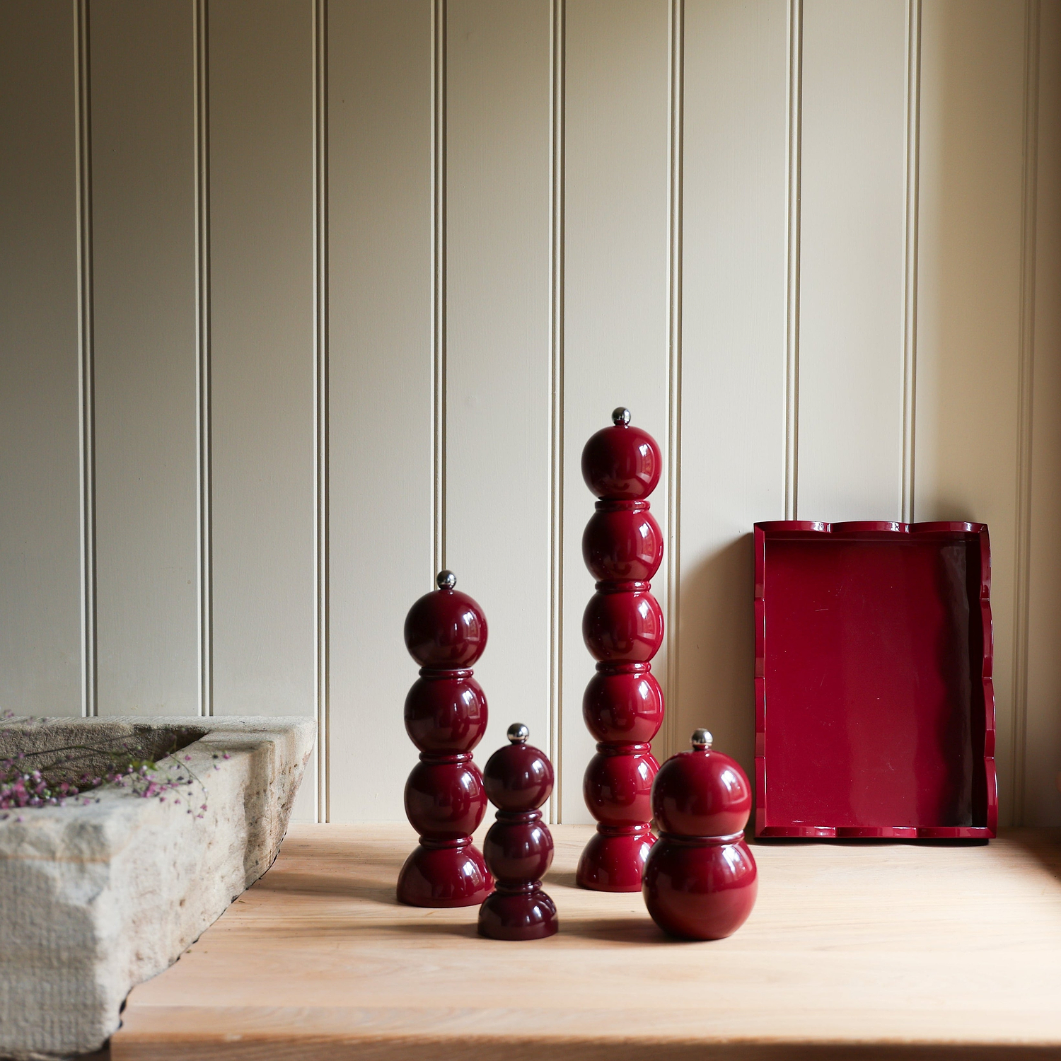 Cherry Small Lacquered Scalloped Tray
