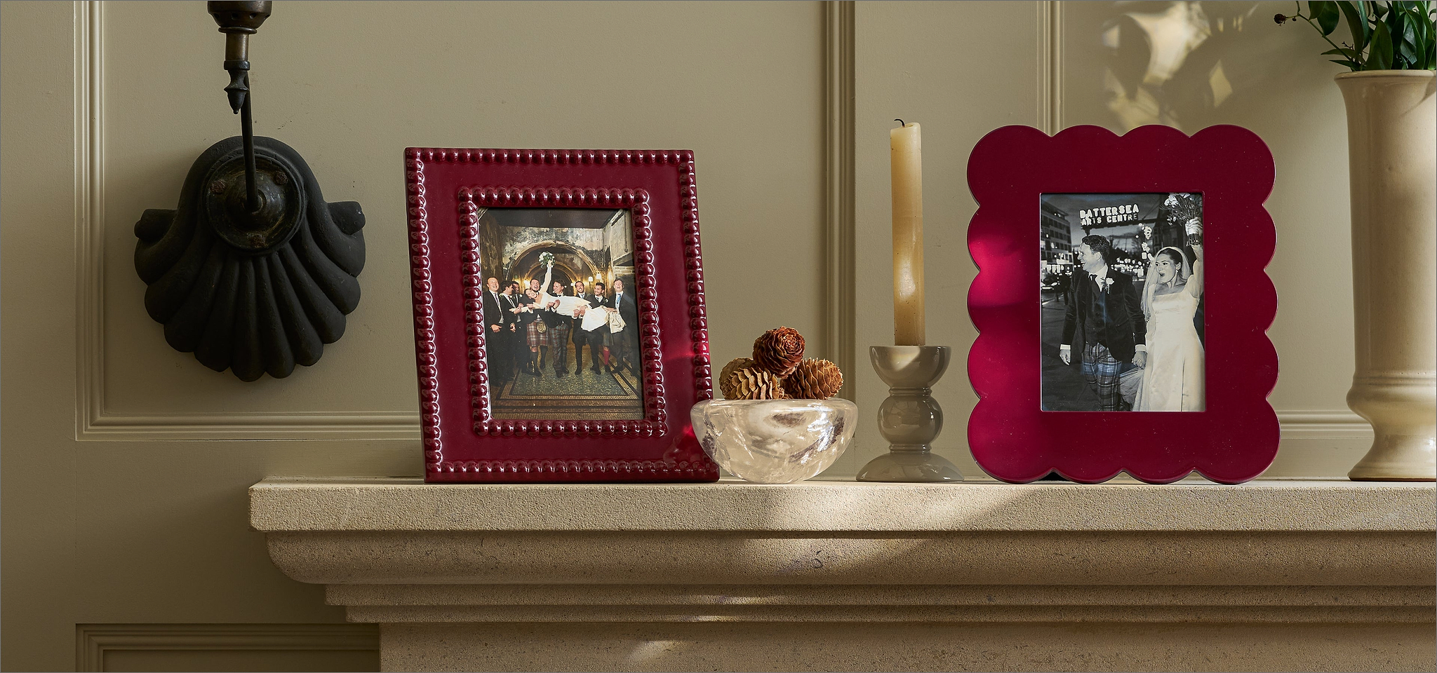 YOUR MEMORIES, BEAUTIFULLY FRAMED