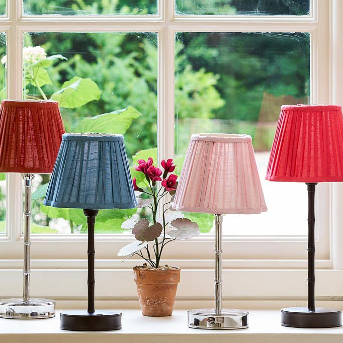 Light Pink Scallop Lampshade - 16cm