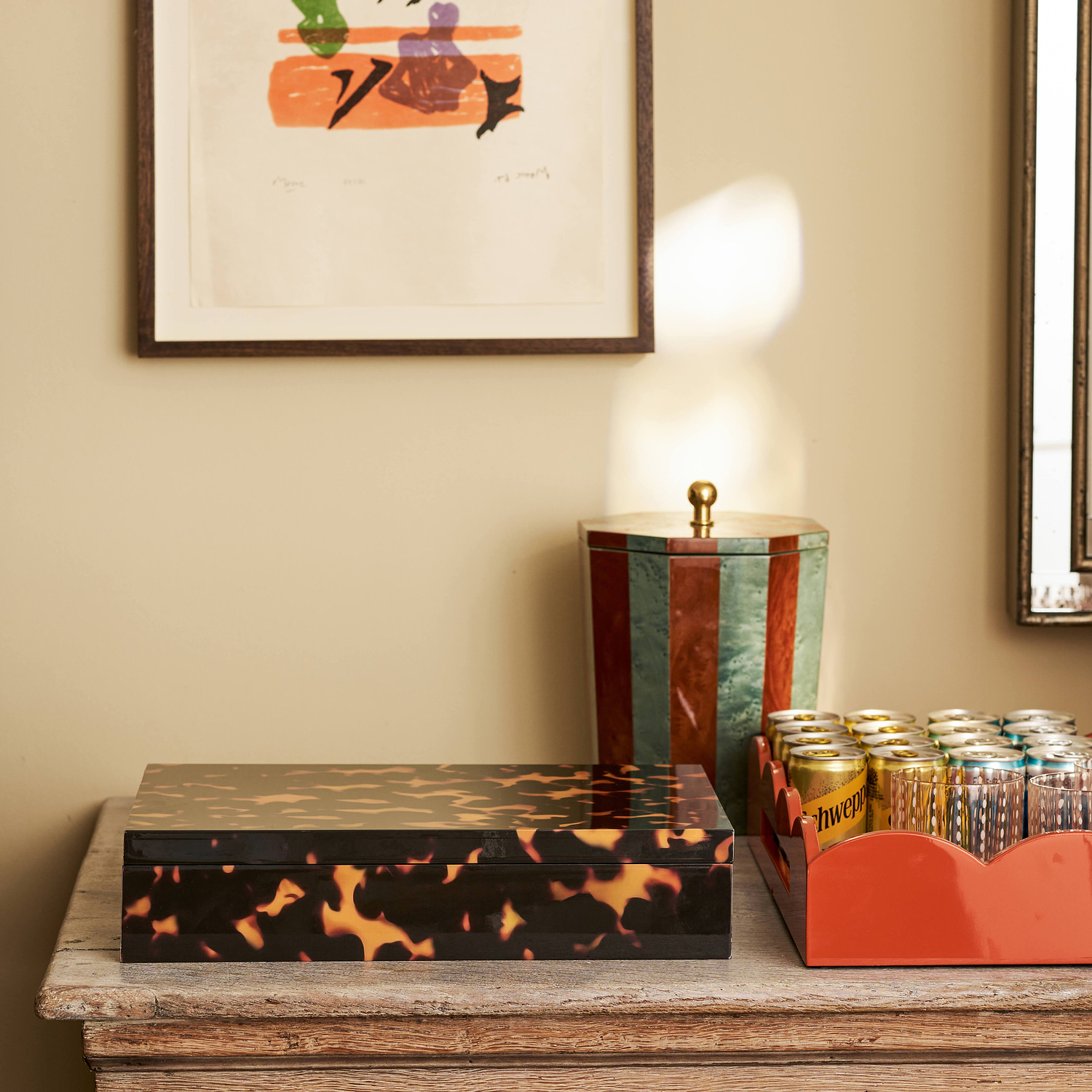 Tortoiseshell Lacquered Mahjong Set