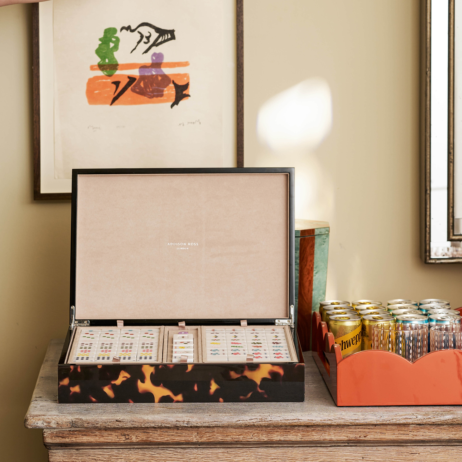 Tortoiseshell Lacquered Mahjong Set